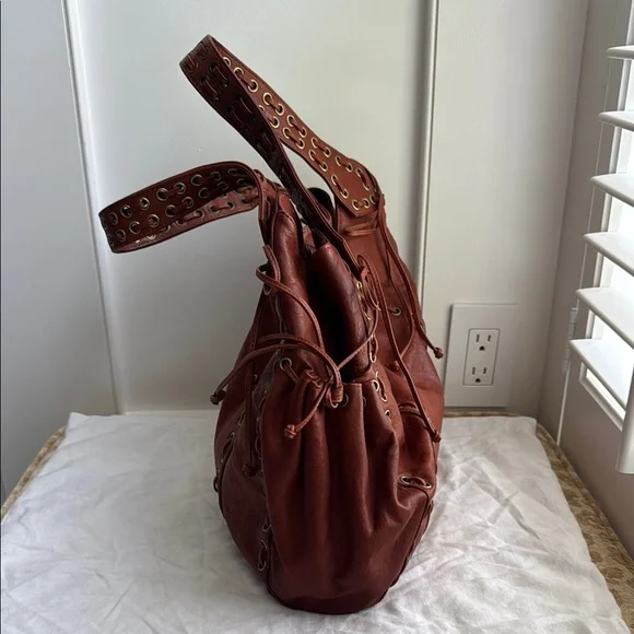 Kooba Leather shoulder bag - Picture 4 of 9